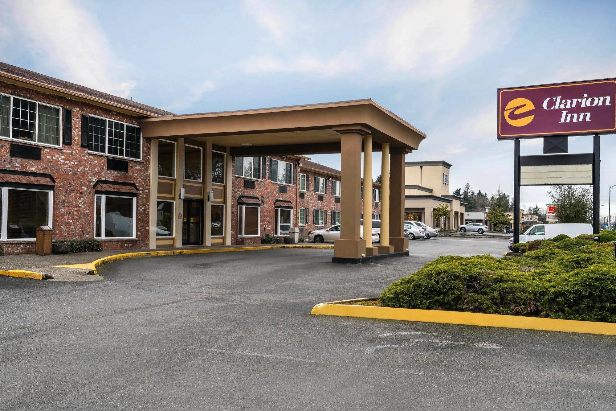 Clarion Inn Near Jblm Tacoma Zewnętrze zdjęcie